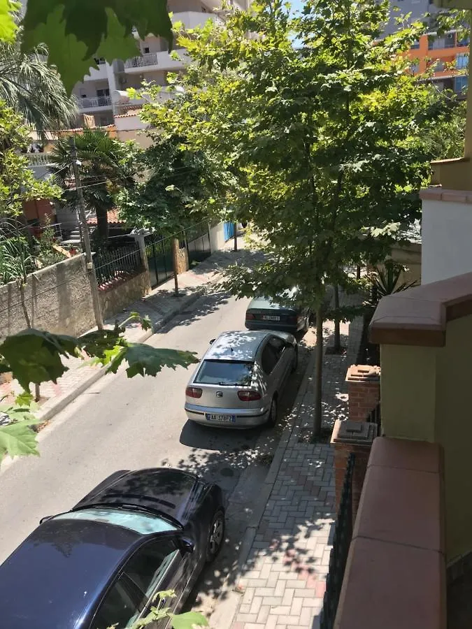 Апартаменты Iljazi'S Apartaments Влёра