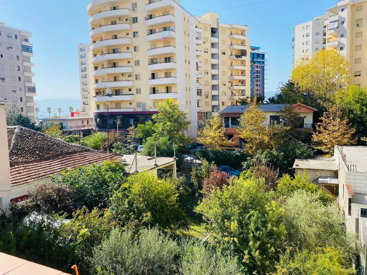 Iljazi'S Apartaments Vlorë 0*,