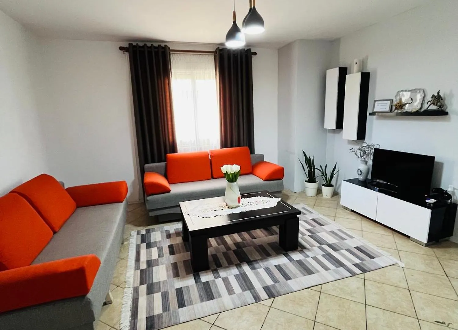 Iljazi'S Apartaments Влёра