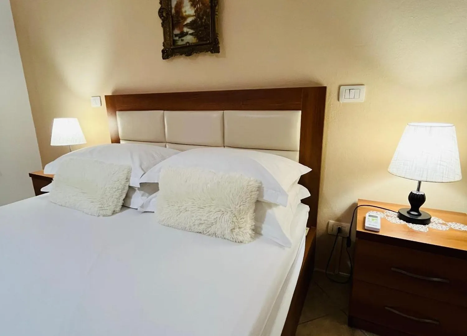 Апартаменты Iljazi'S Apartaments Влёра