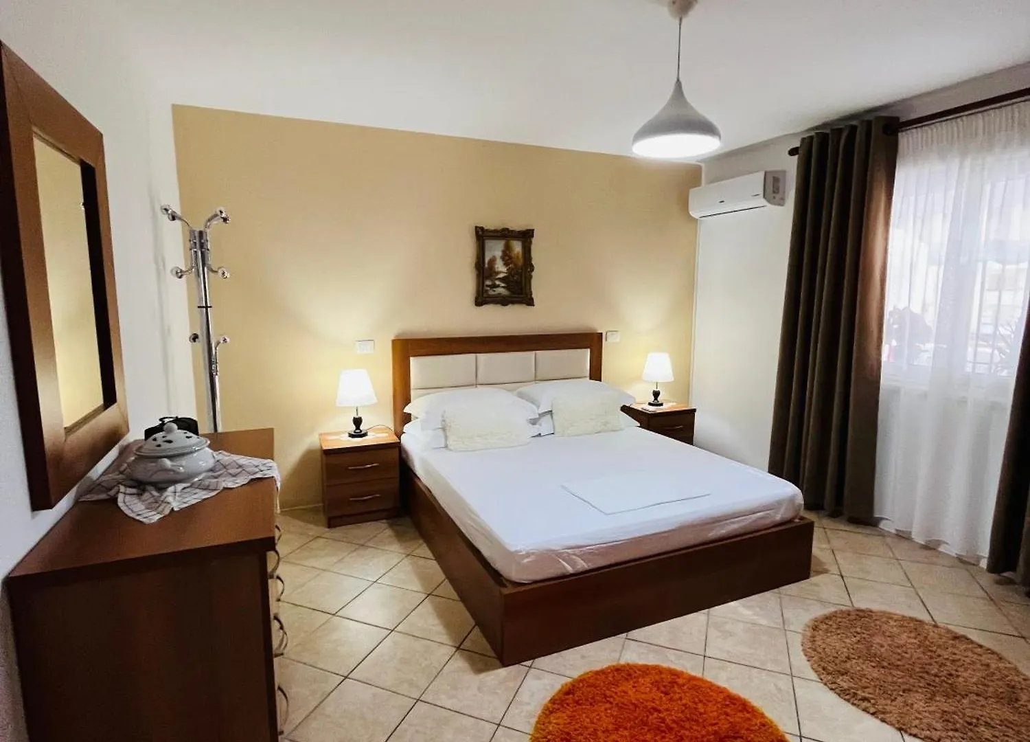 Iljazi'S Apartaments Влёра 0*,