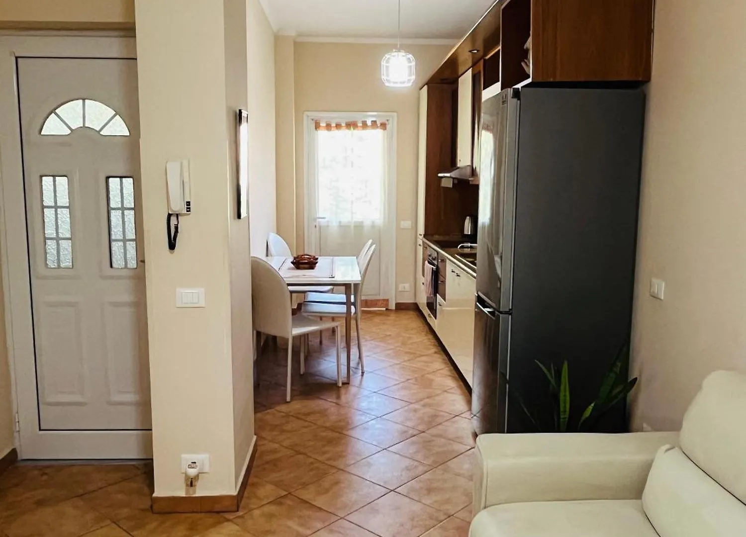 Iljazi'S Apartaments Vlorë 0*,