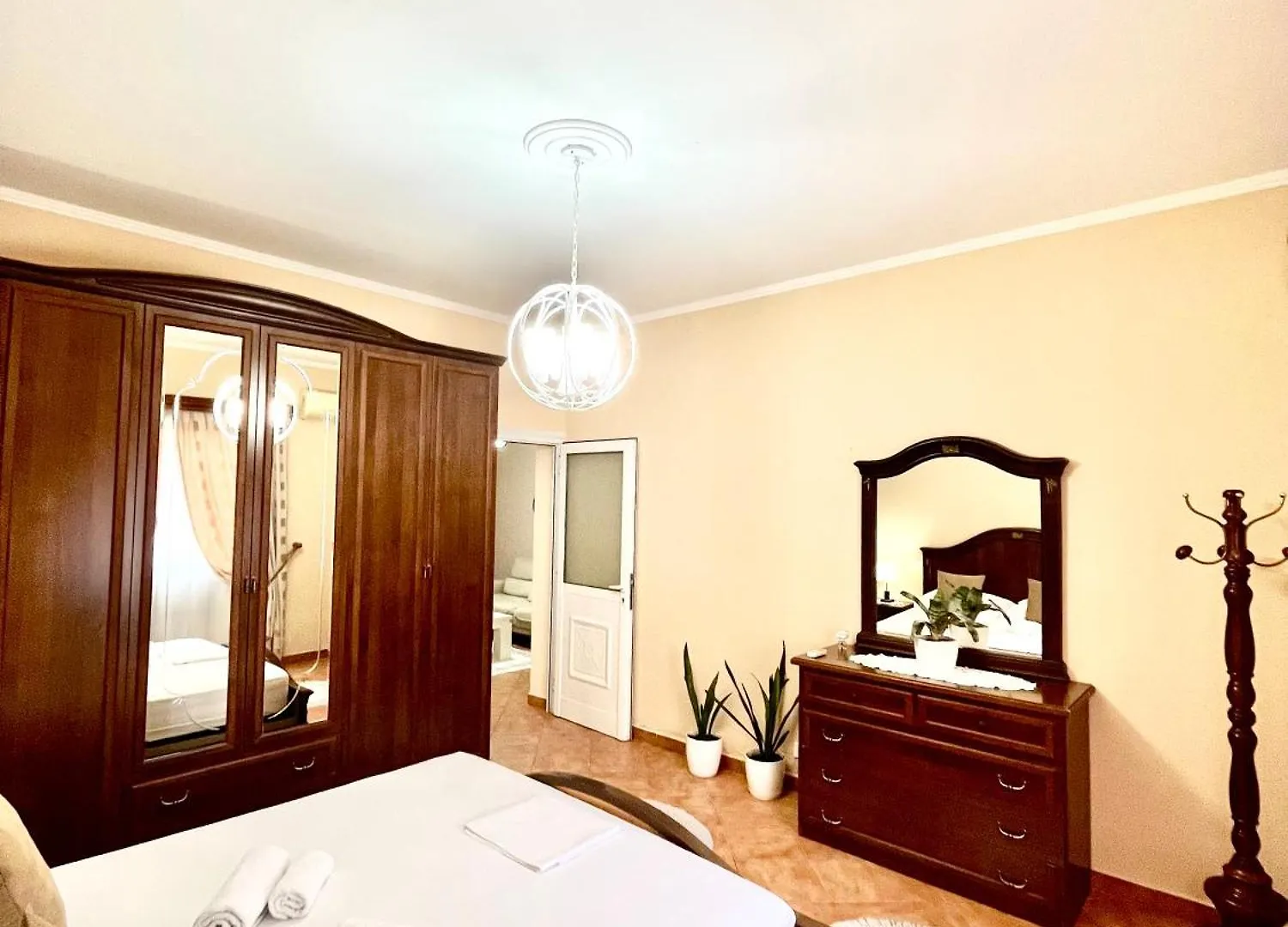 Iljazi'S Apartaments Влёра Апартаменты