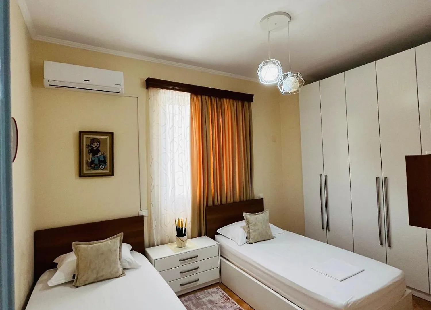 Iljazi'S Apartaments Влёра Апартаменты