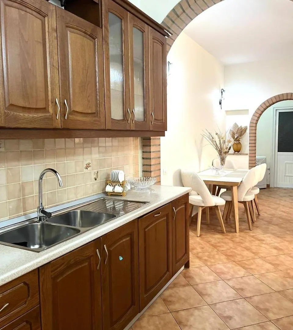 Iljazi'S Apartaments Влёра